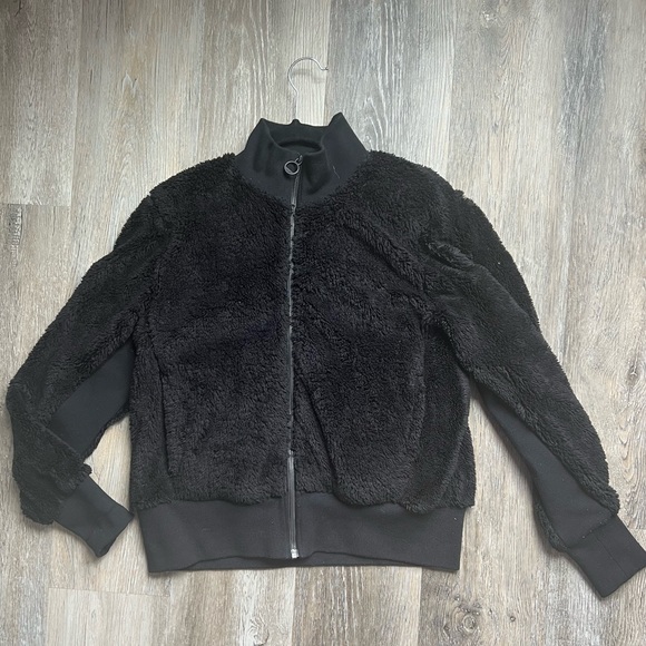 Lole fuzzy bomber style jacket - Picture 12 of 14